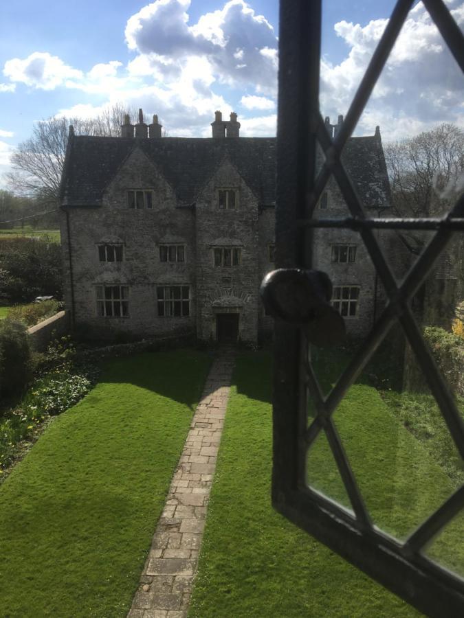 Mathern Welsh Gatehouse, Historic Castle Which Can Cater For Electric Vehicle מראה חיצוני תמונה